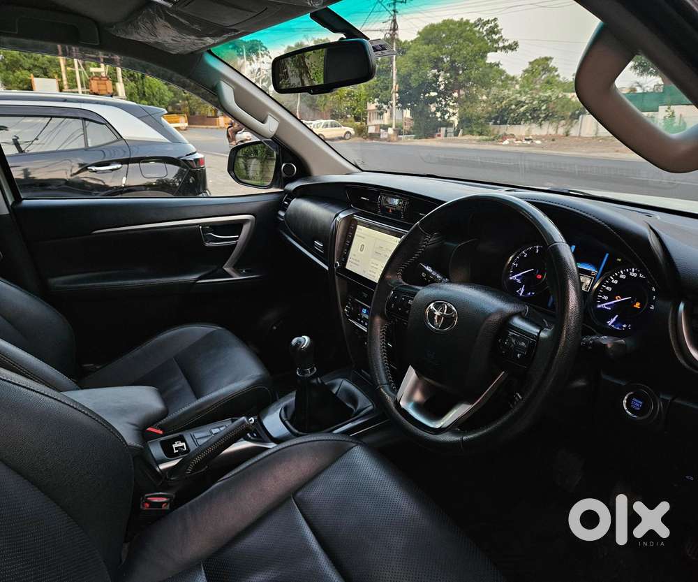 Toyota Fortuner [2021-ongoing] 2.8 2wd Diesel Mt, 2023, Diesel