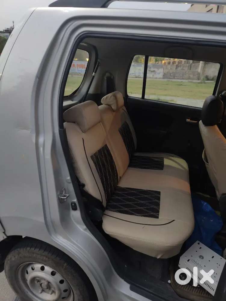 I Am Selling My Wagon R Lxi 2011 July Model All Geniun And Sealed Car