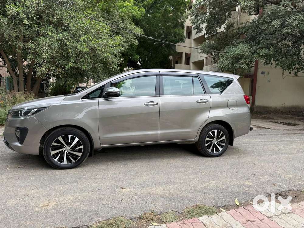 Toyota Innova Crysta 2.4 Z 7 Str, 2022, Diesel