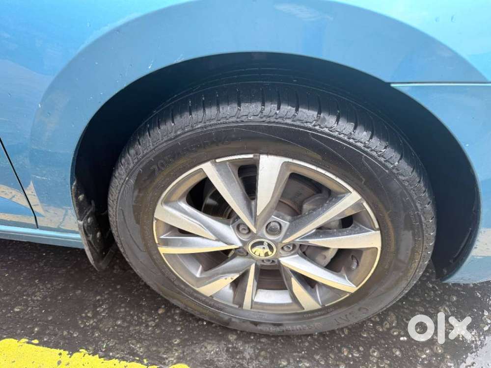 Skoda Slavia Style 1.0l Tsi Mt, 2022, Petrol