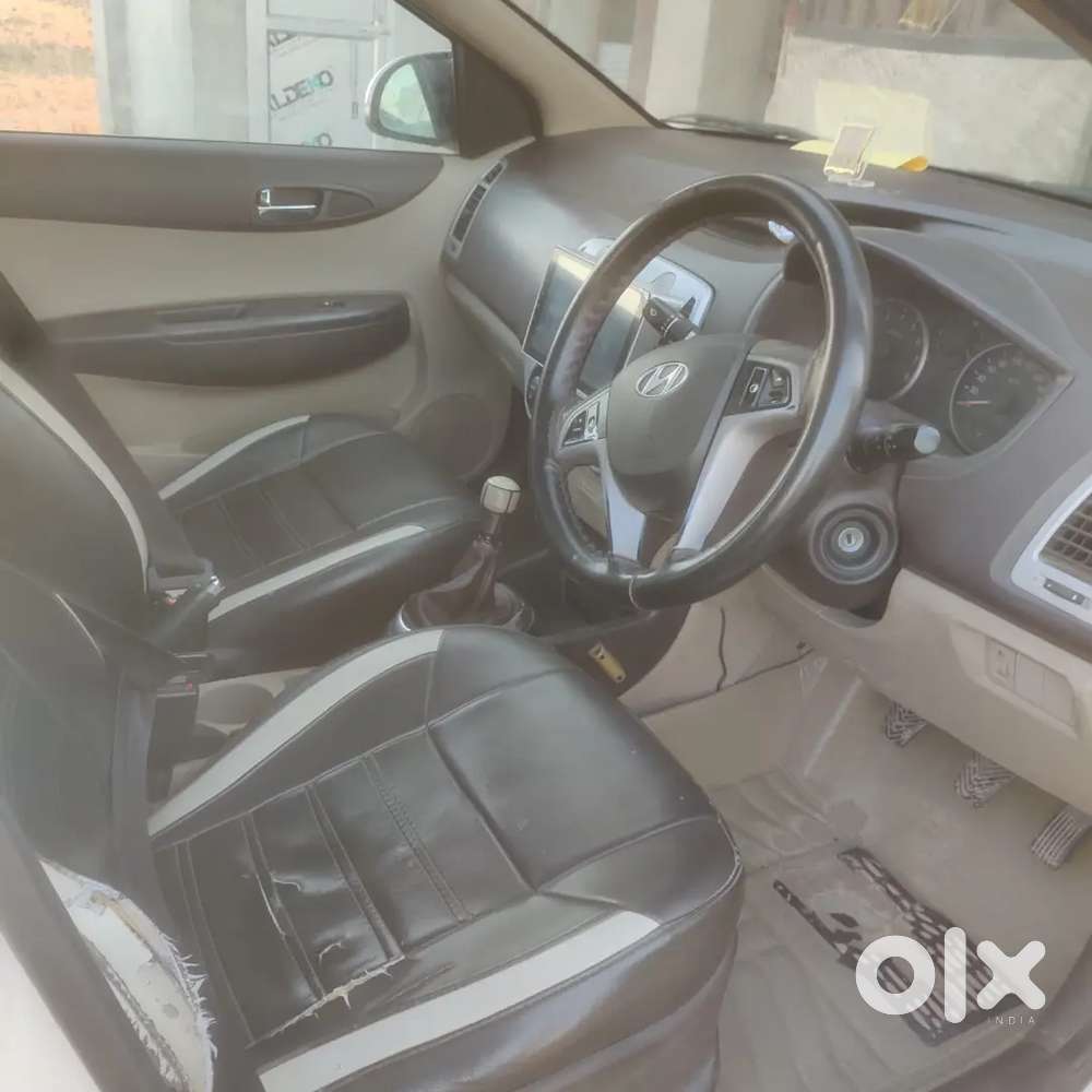 Hyundai I20 Spotz 2011 Car