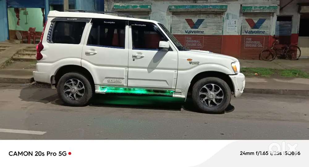 Mahindra Scorpio Diesel Automatic 16
