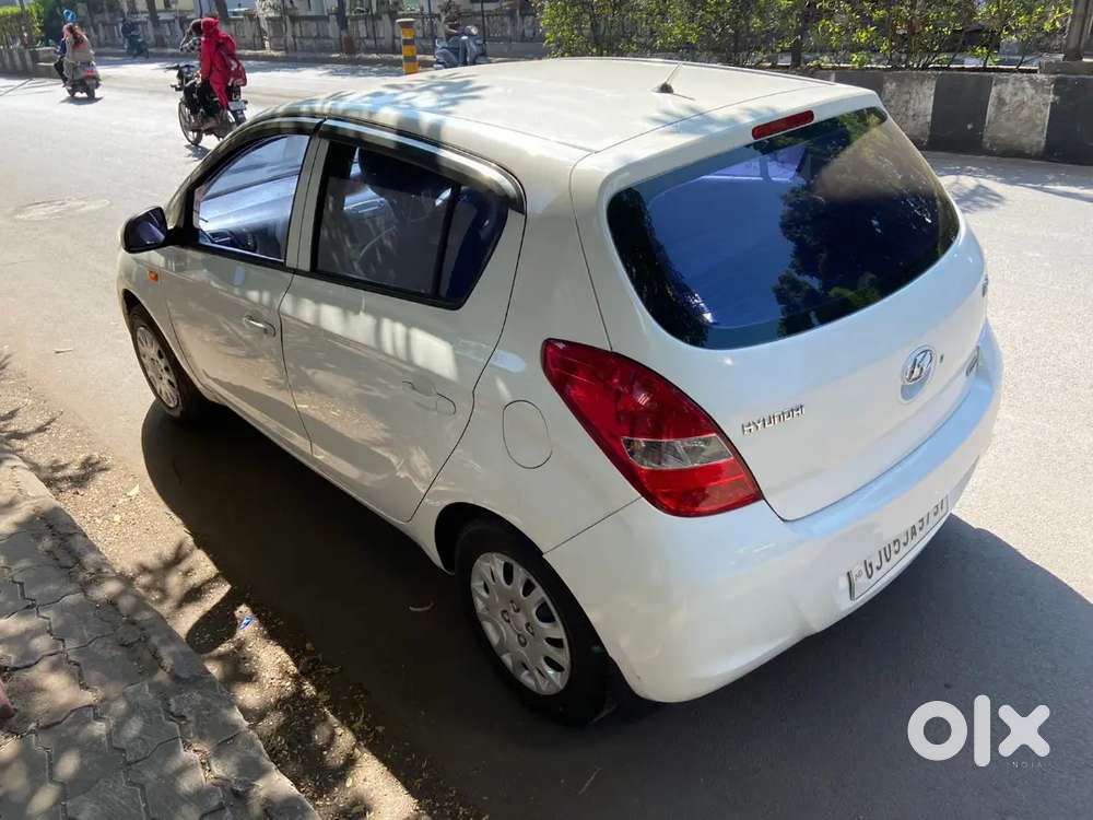 Fuel:petrol + Cng
Owner : 3
Tyre : Good Condition
Best Condition