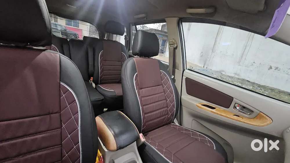 Toyota Innova 2012 Diesel 300000 Km Driven