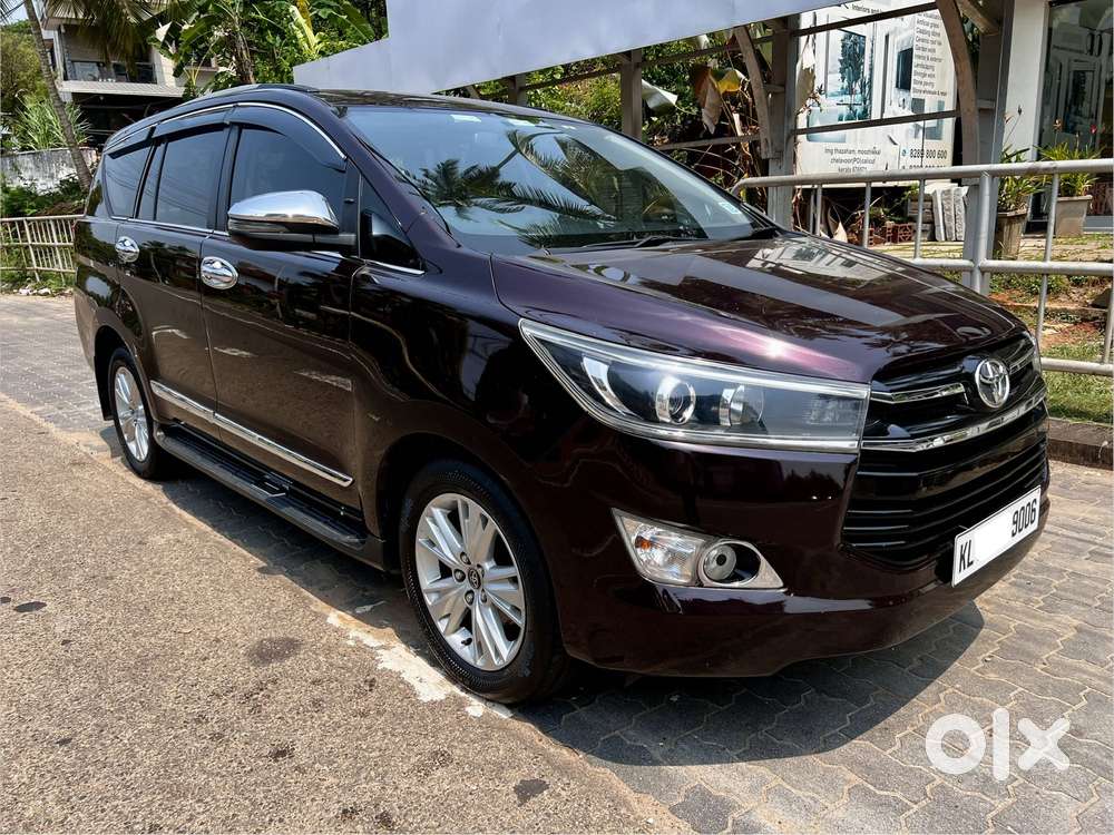 Toyota Innova Crysta 2.8z Automatic, 2017, Diesel