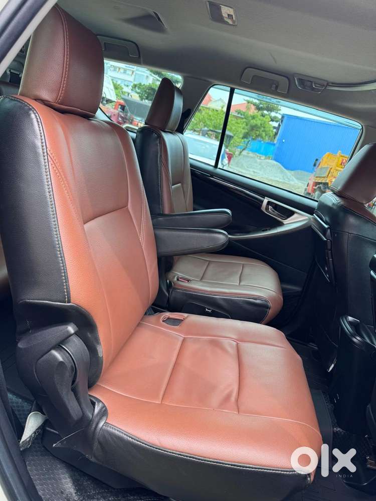 Toyota Innova Crysta 2.4 V 7 Str, 2018, Diesel