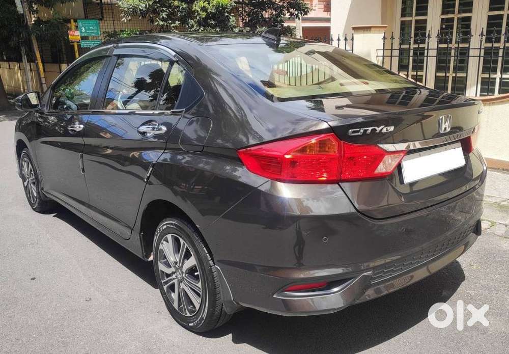 Honda City V Mt Exclusive, 2022, Petrol