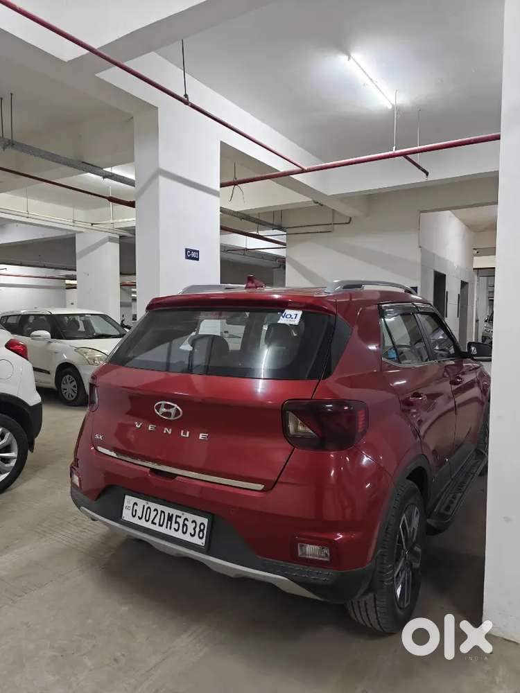 Hyundai Venue Diesel, Teacher's Car, Single Handedly Driven