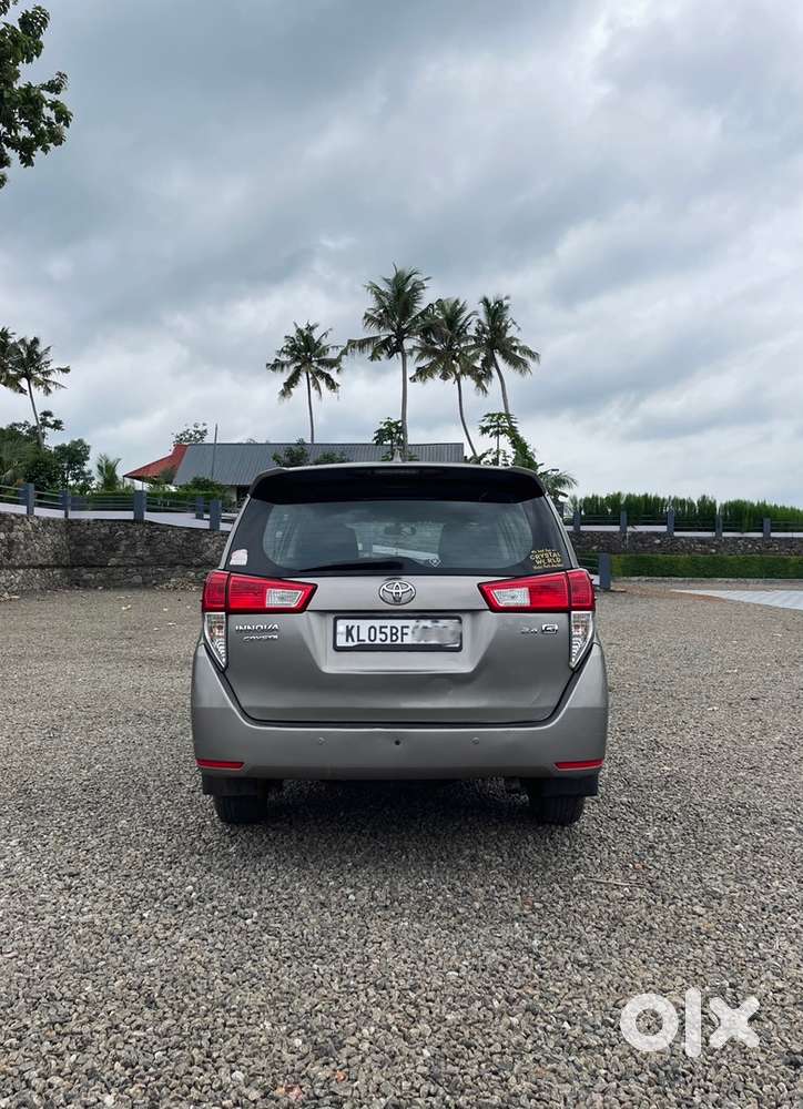 Toyota Innova Crysta