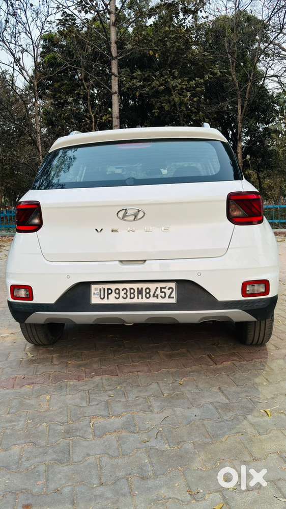 Hyundai Venue Petrol 2021