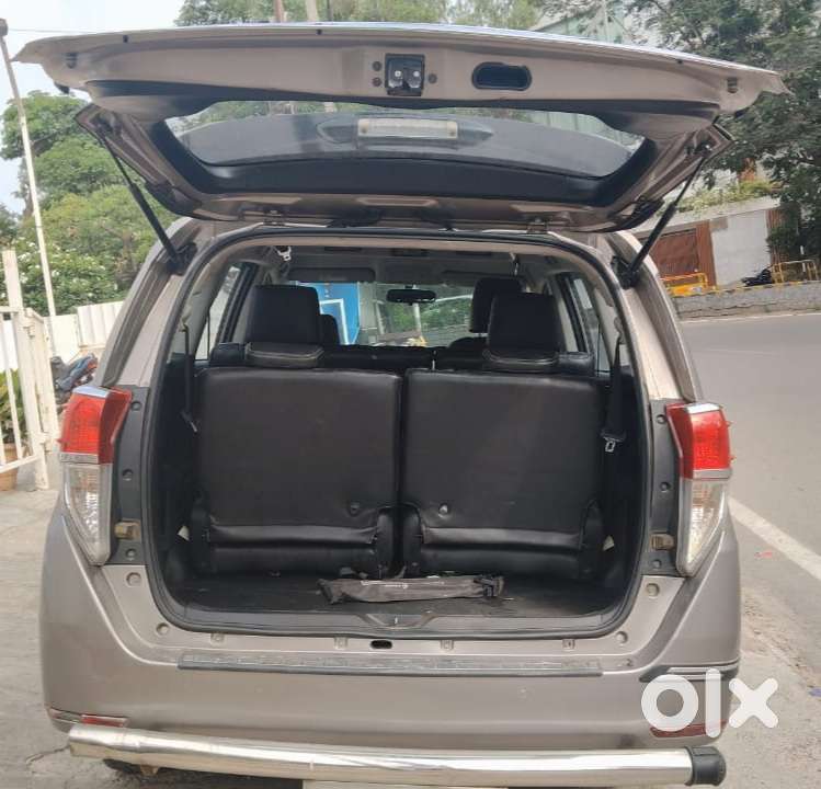 Toyota Innova Crysta