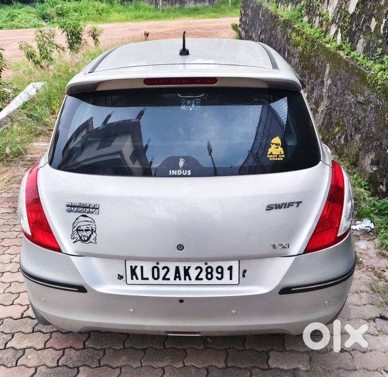 Maruti Suzuki Swift Vxi + Manual, 2012, Petrol