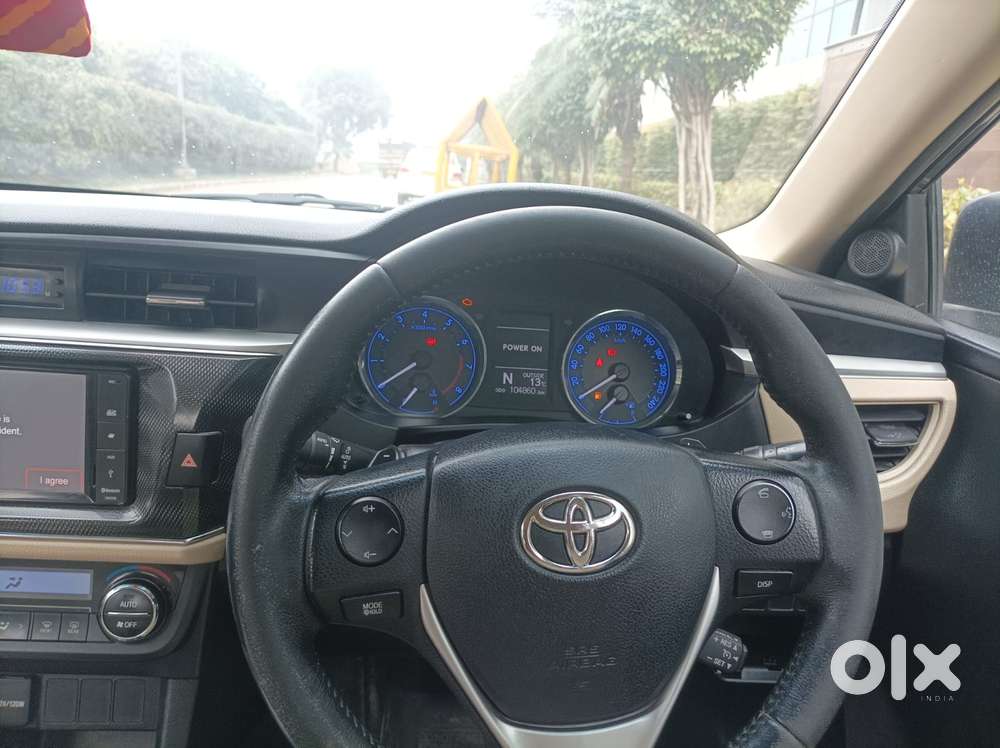 Toyota Corolla Altis 2013-2017 Vl At, 2015, Petrol