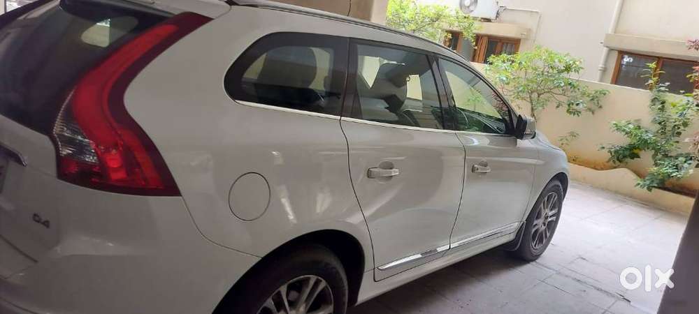 2016 Volvo Xc60 D4 Momentum  White  Well Maintained Suv