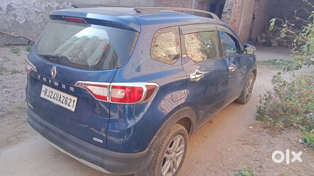 Renault Triber Rxz, 2021, Petrol