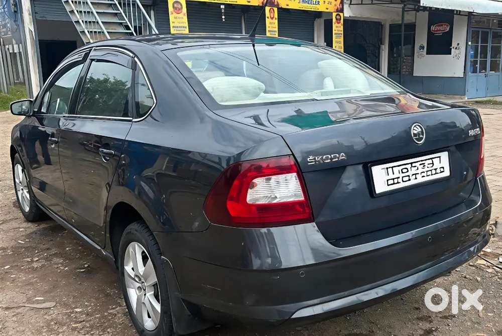 अर्जेंट बेचना हे बहुत अच्छी कंडीश में है