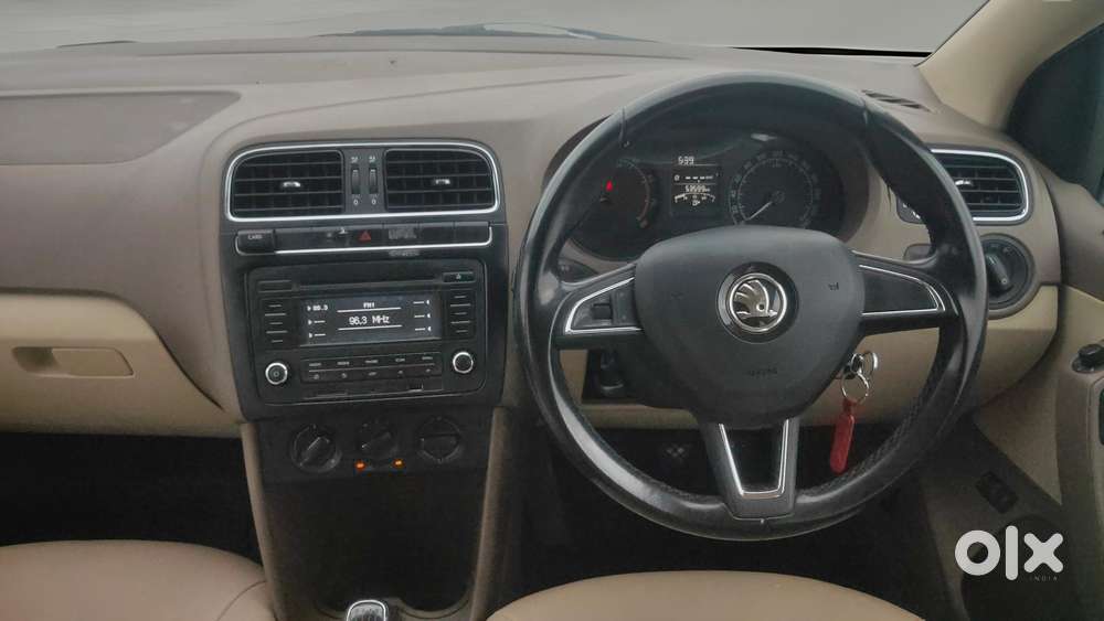 Skoda Rapid 1.6 Mpi Ambition, 2016, Petrol
