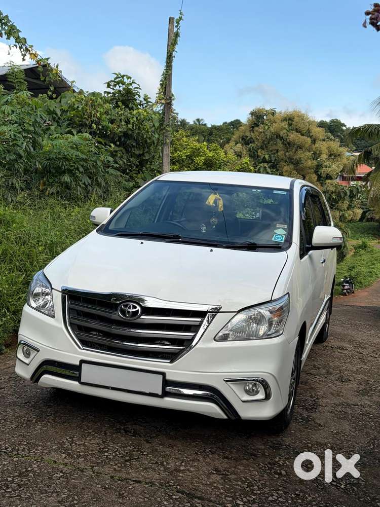 Toyota Innova 2.5 Vx 7 Seater Bs Iv, 2015, Diesel