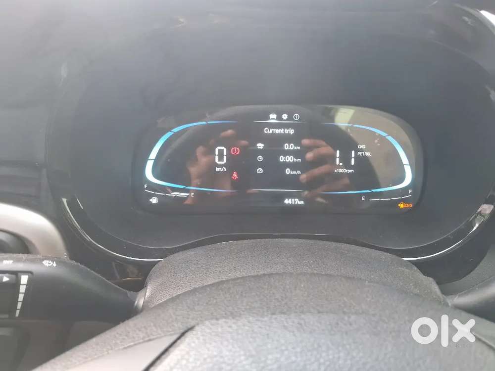 Exter Cng Sunroof 360 Camera
