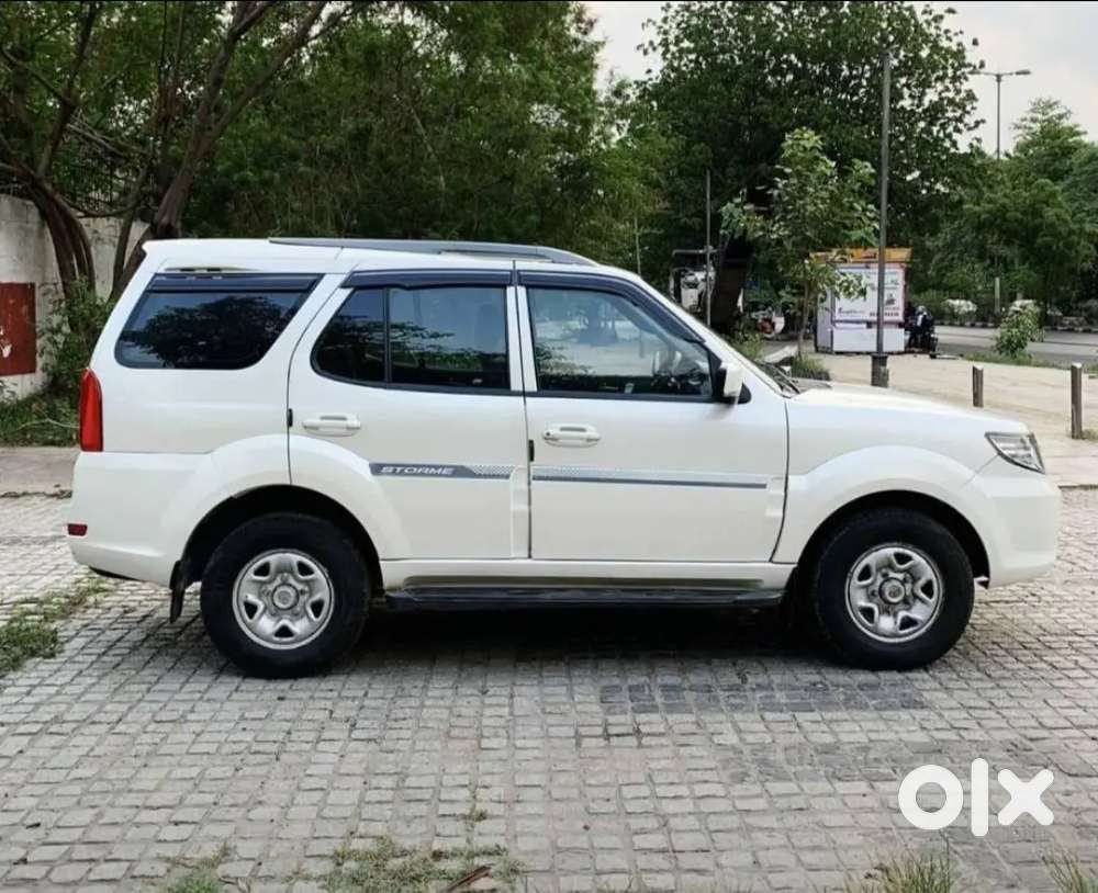 Tata Safari Storme 2015 Diesel 160000 Km Driven