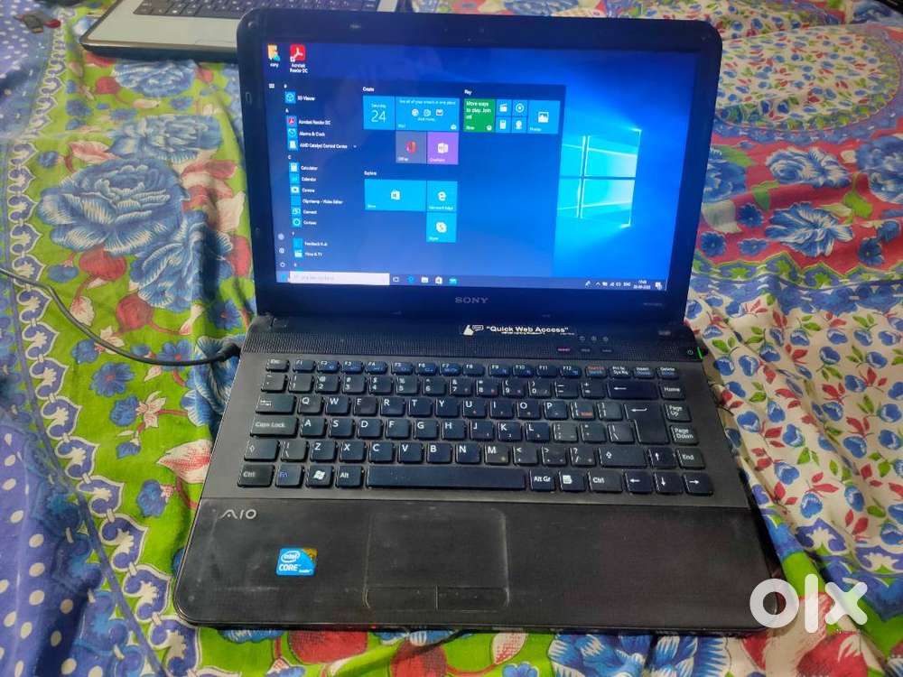 SONY LAPTOP i3 cpu 320 gb hdd 4 gb ram rs.9999 fix prices Computers