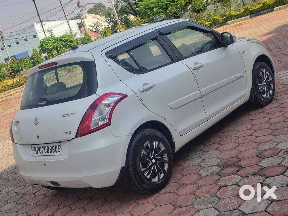 Maruti Suzuki Swift Vxi Cng, 2014, Petrol