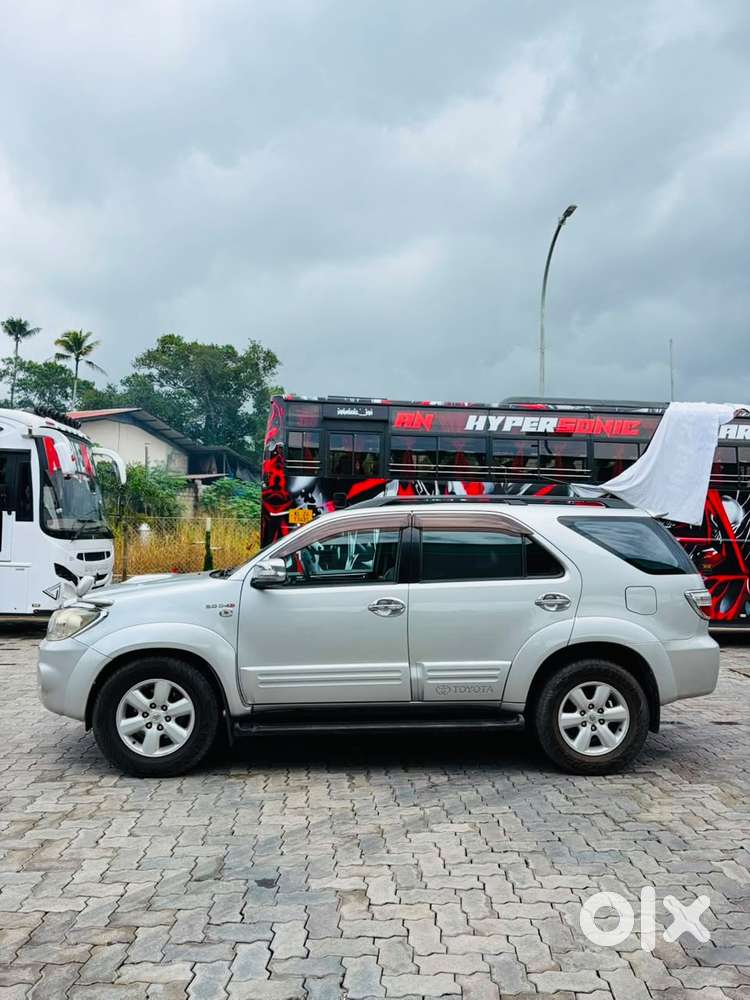 Toyota Fortuner 3.0 4x4 Manual, 2010, Diesel