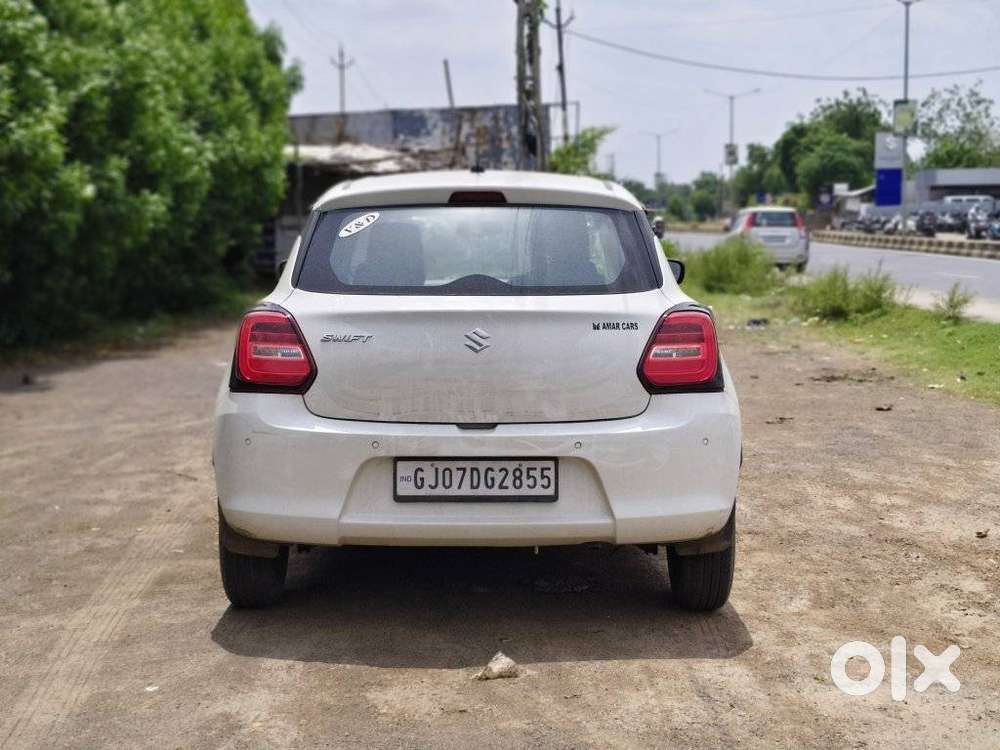 Maruti Suzuki Swift Vxi + Manual, 2024, Petrol