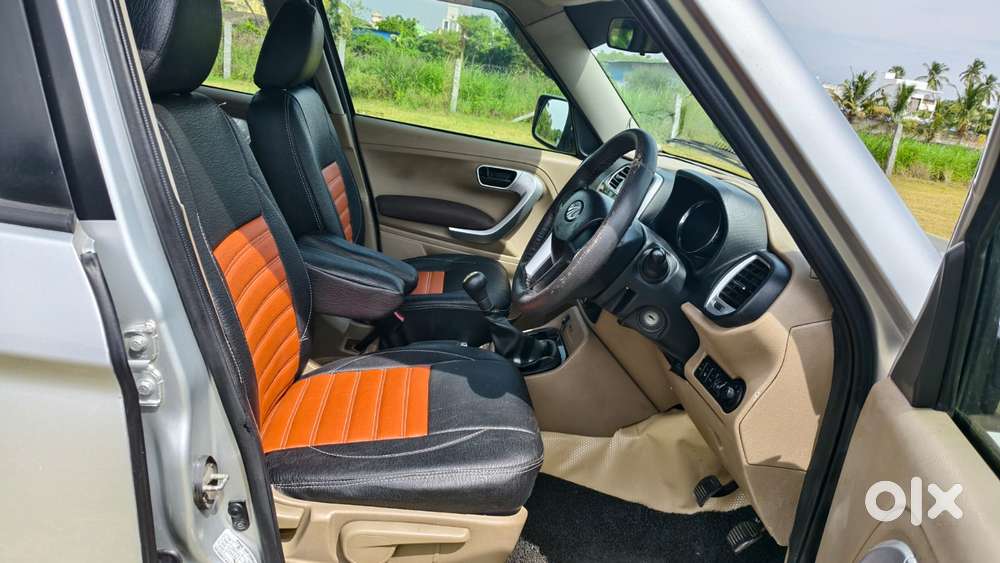 Mahindra Tuv 300 Mhawk100 T8, 2016, Diesel
