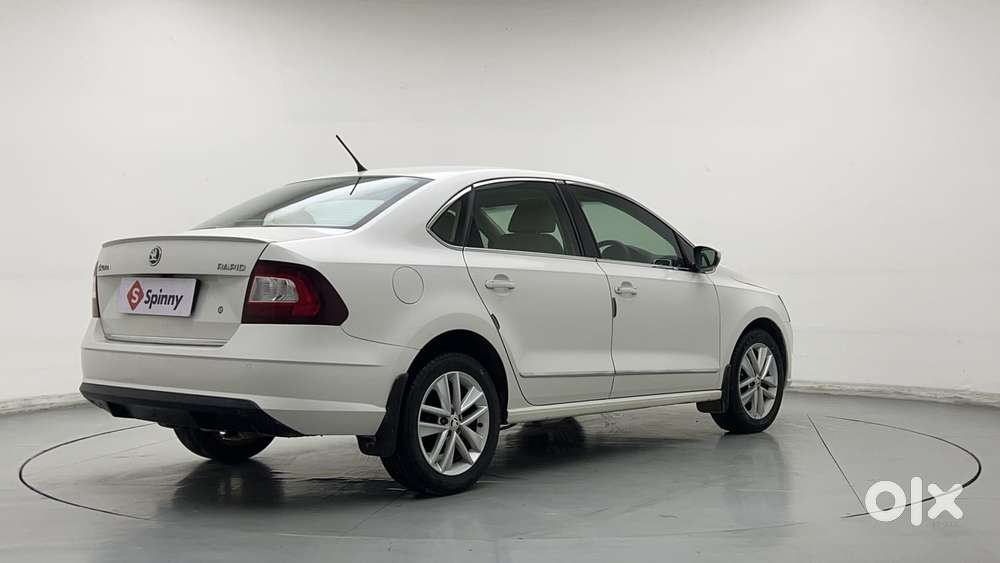 Skoda Rapid 1.5 Tdi Style/1.5 At Style, 2021, Petrol