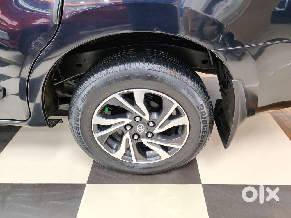 Toyota Innova Crysta [2020-ongoing] 2.4 Gx At 7 Str, 2021, Diesel