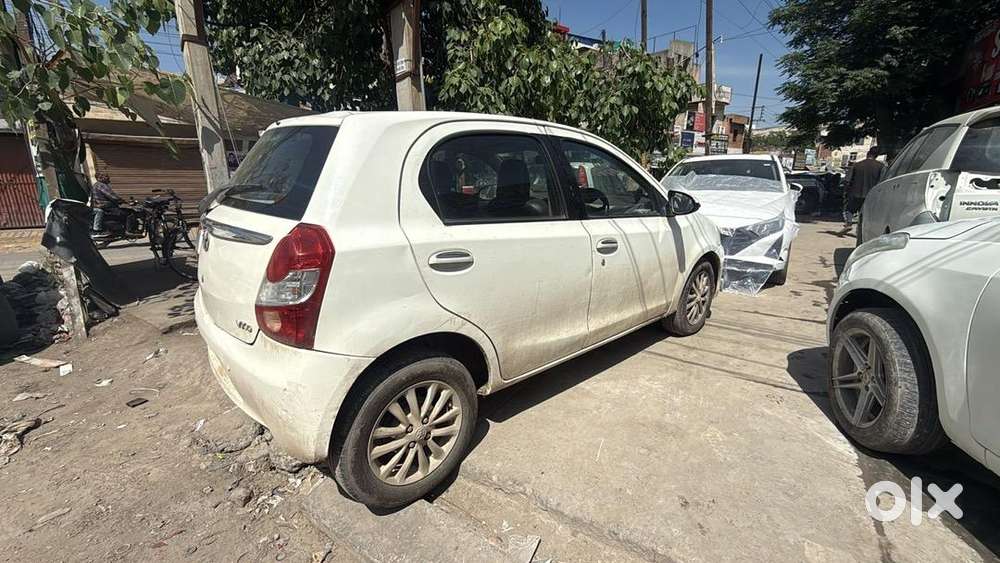 Toyota Etios Liva 2016 Diesel Well Maintained