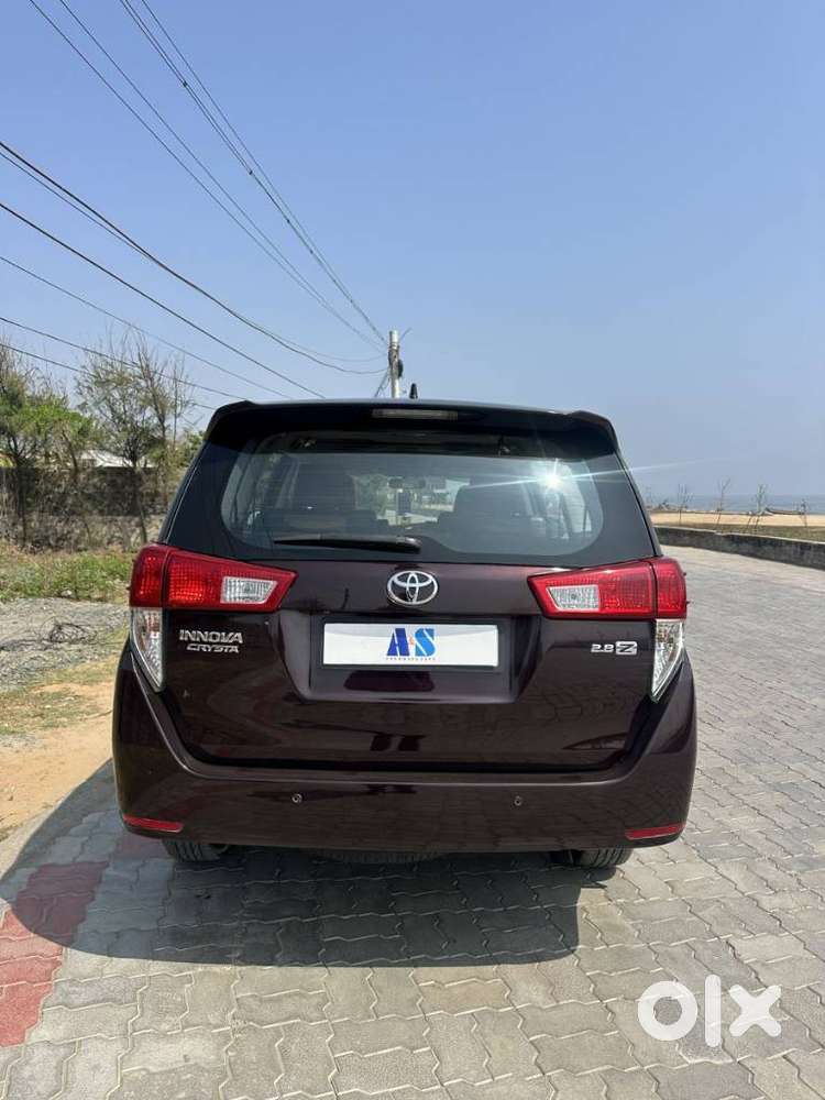 Toyota Innova Crysta 2.8z Automatic, 2018, Diesel