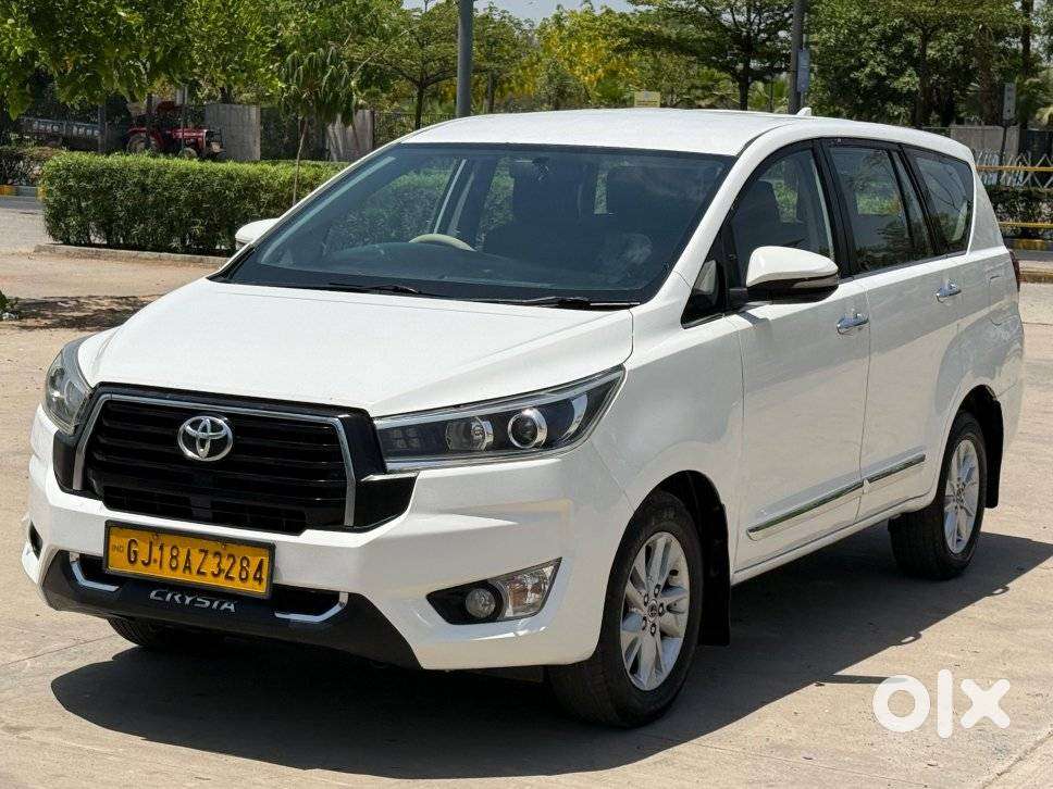 Toyota Innova Crysta 2.4 V 8 Str, 2017, Diesel