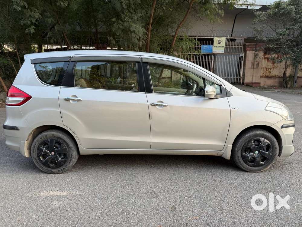 Maruti Suzuki Ertiga 1.4 Vxi Cng Anniversary Edition, 2018, Cng & Hy..