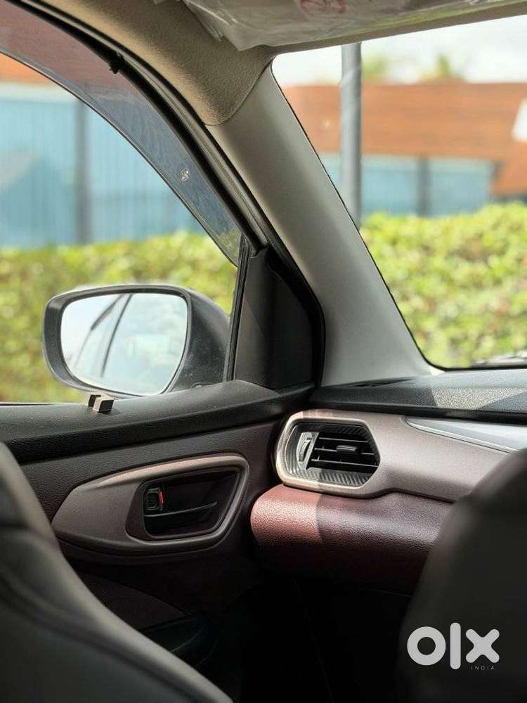 Maruti Suzuki Fronx Delta Plus 1.2l Ags, 2024, Petrol