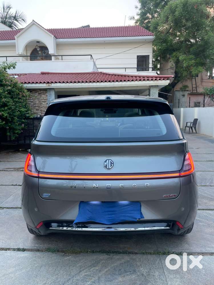 Mg Windsor Ev Exclusive 2025, Mint Condition And Fresh Insurance