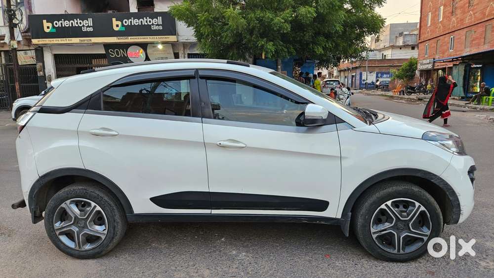 Tata Nexon 1.5 Revotorq Xz, 2018, Petrol