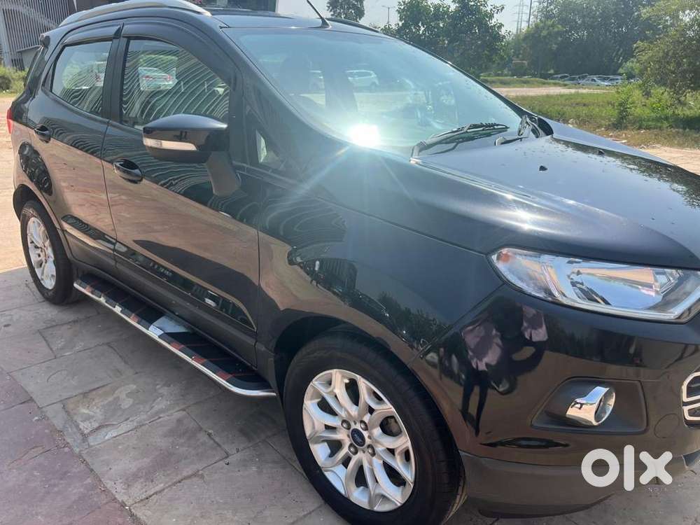Ford Ecosport Black 2017 Petrol 100900 Km Driven