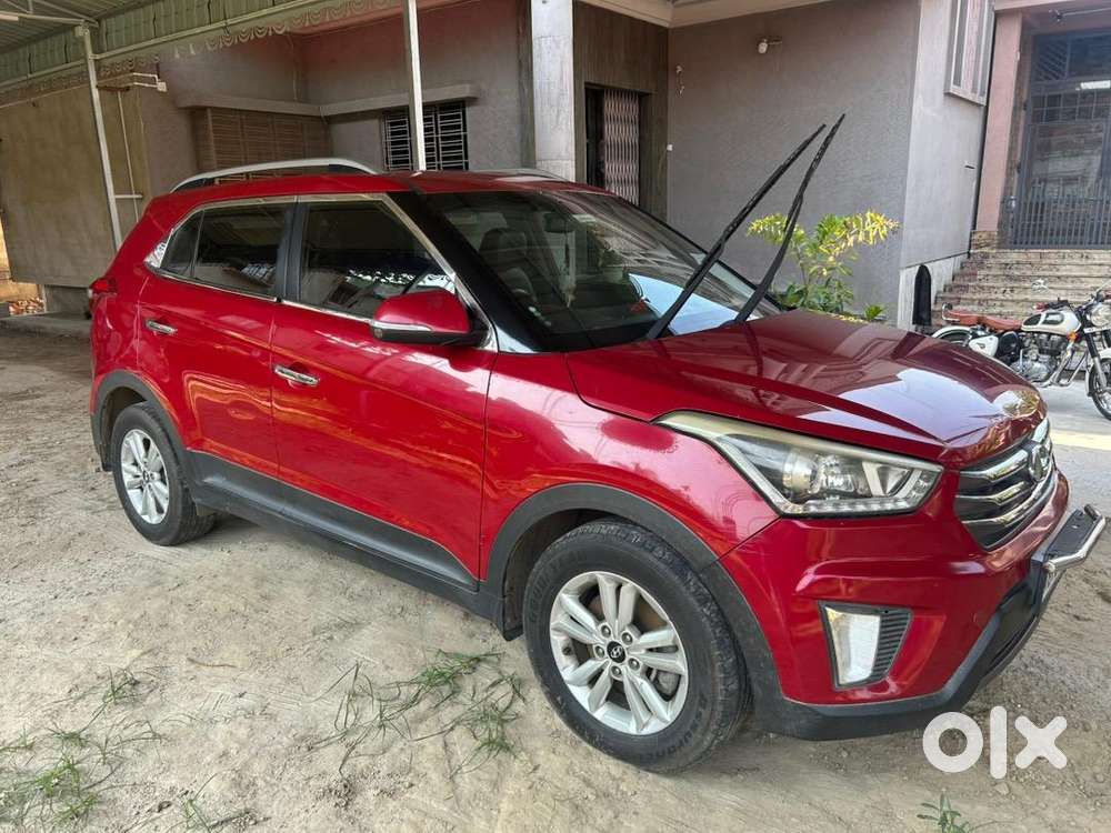 Well-maintained Hyundai Creta Sx (automatic) - Red Beauty
