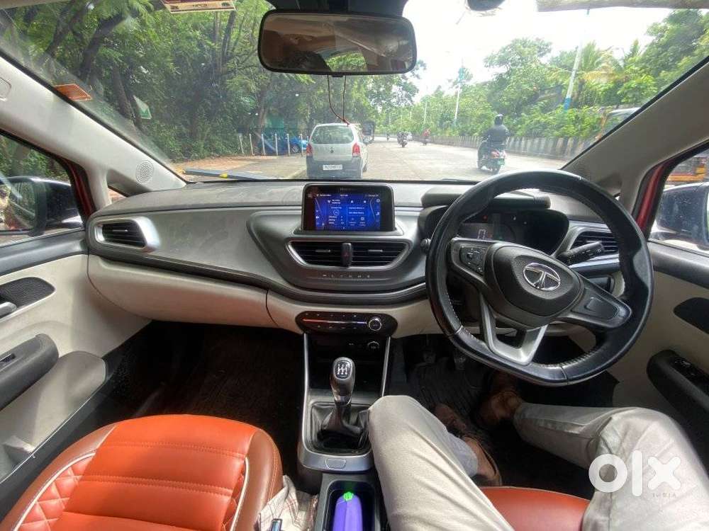 Tata Altroz Xz Plus (s) Icng, 2023, Petrol