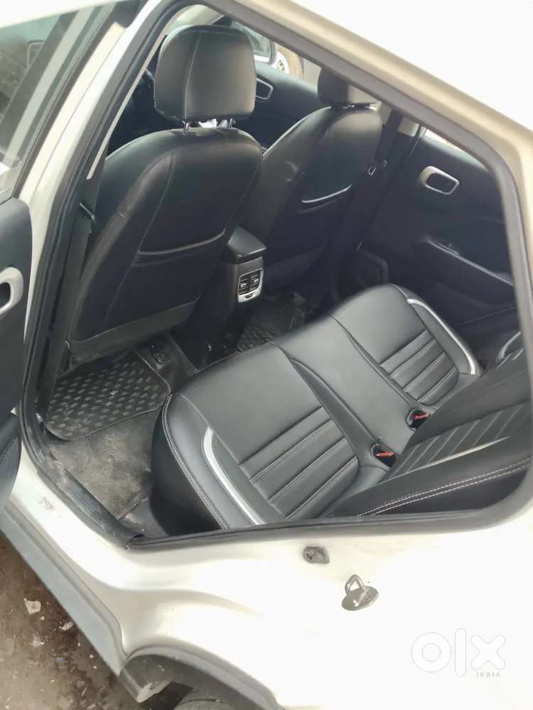 Hyundai Venue Petrol 2019