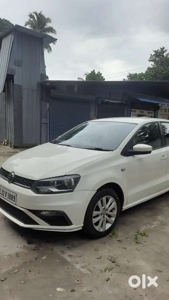 Polo  Full Option Middle   2 Key  New Insurance