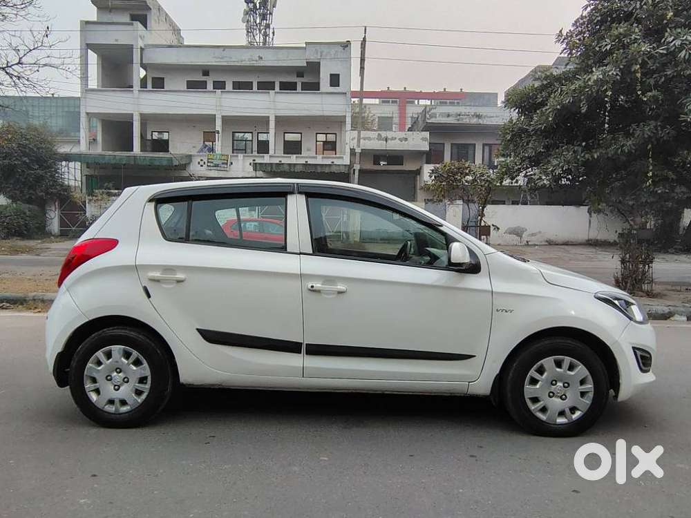 Hyundai I20 2012-2014 Magna Optional 1.2, 2013, Cng & Hybrids