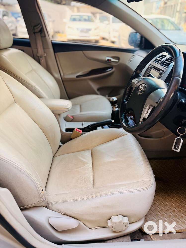 Toyota Corolla Altis 1.8 Js, 2012, Petrol