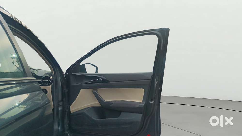 Skoda Slavia Ambition 1.0l Tsi Mt, 2023, Petrol