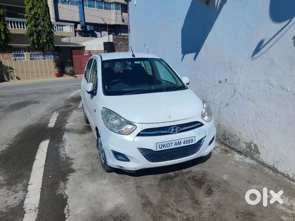 Hyundai I10 Nov, 2011, Petrol, 65000km Driven