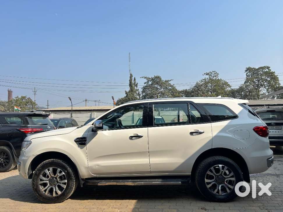 Ford Endeavour 3.2 Titanium 4x4 At, 2017, Diesel