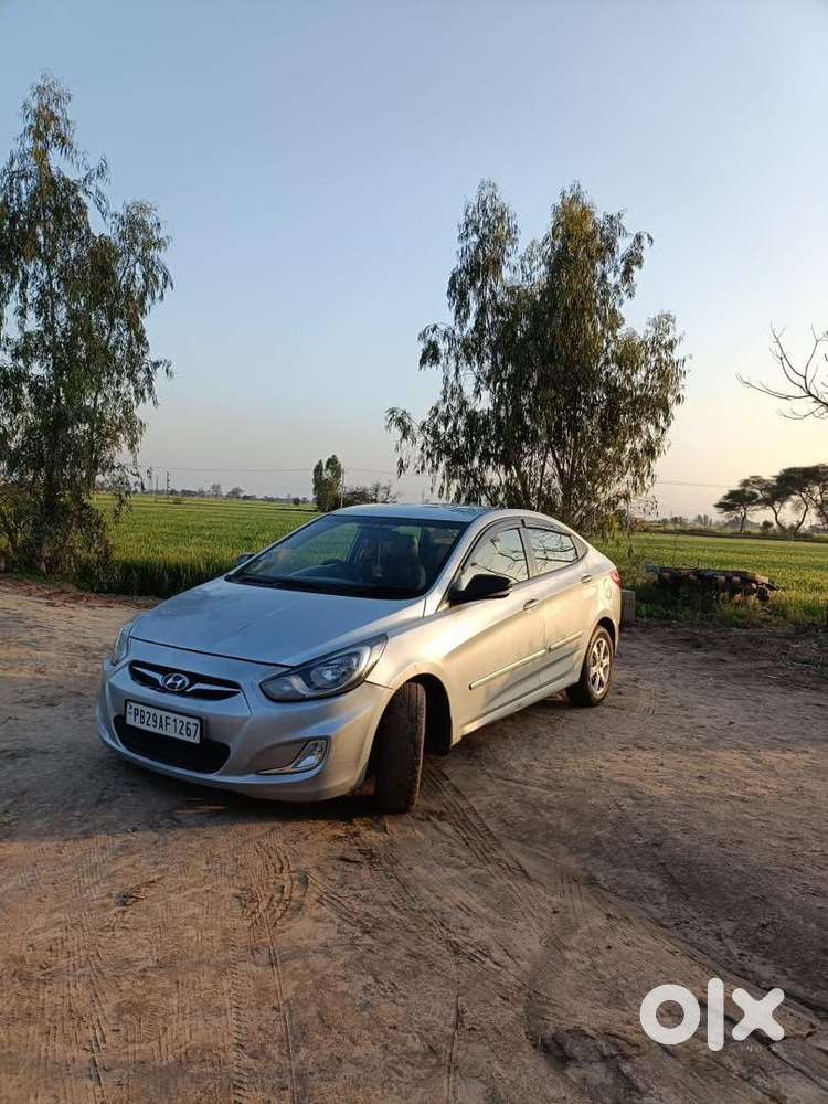 Hyundai Verna 2012 Diesel 75000 Km Driven