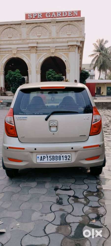 Hyundai I10 Sportz, 2012, Petrol